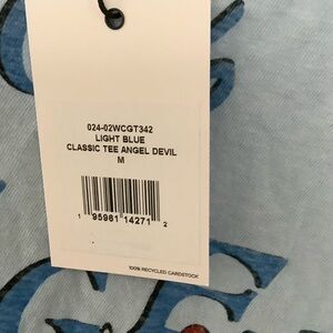 Adorable little tee from RE/DONE
Brand new with tags size medium